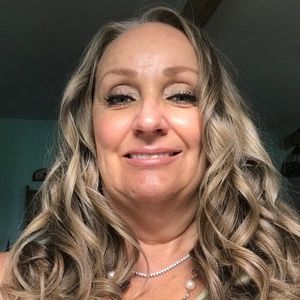 Meet your Posher, Jana